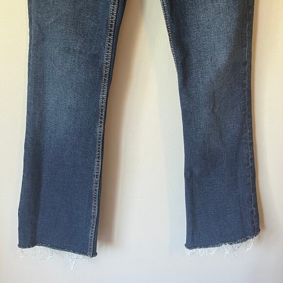 Zara Dark Wash Cropped Bootcut Jean Size 2 - Picture 9 of 11